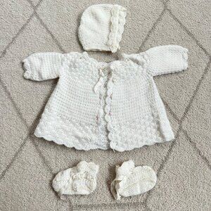 Vintage Hand-Crocheted Baby Set With Bonnet & Booties Pink Embroidered Flowers S